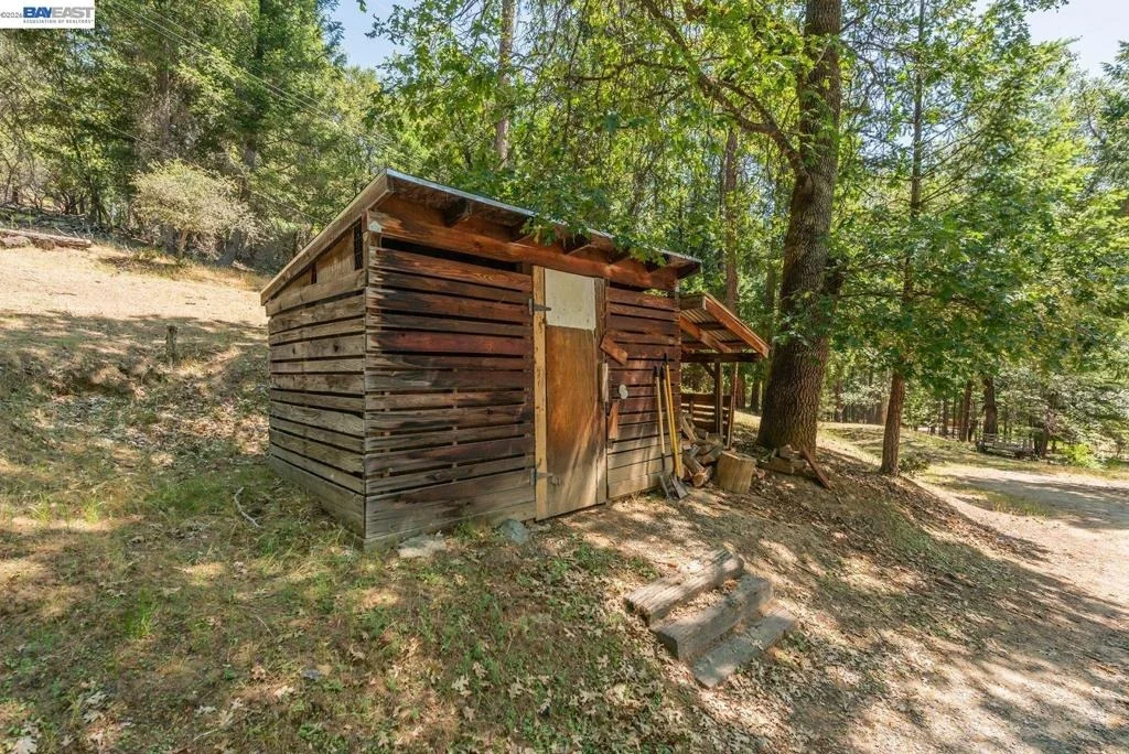 Photo of 891 Salt Flat Rd