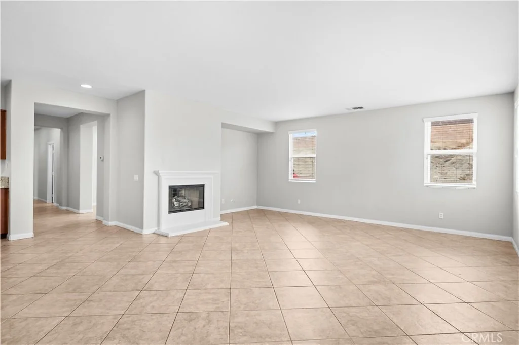 Photo of 17920 Log Hill