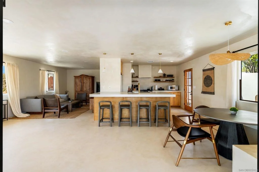 Photo of 61790 Morningside Road