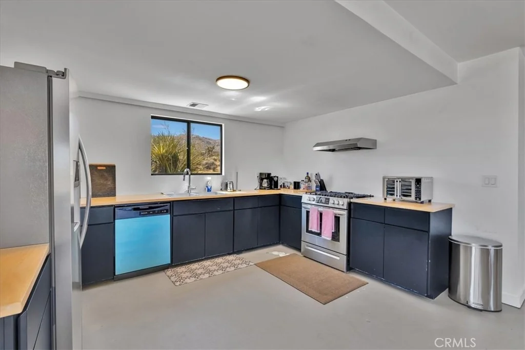 Photo of 7119 Saddleback Road