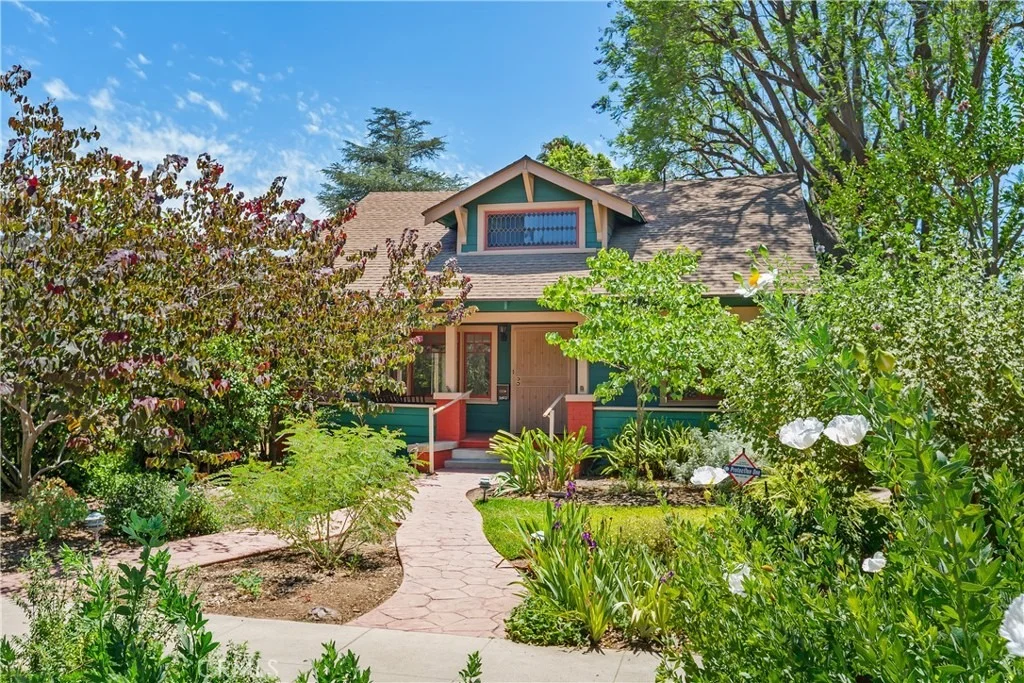 Photo of 3892 Oakwood Place