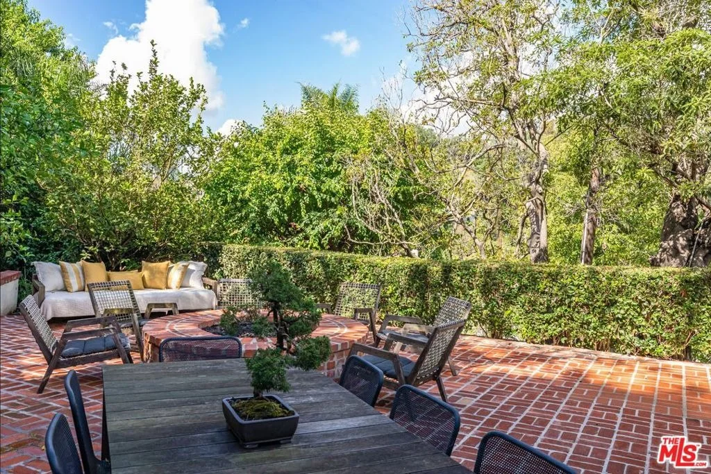 Photo of 9151 Warbler Place