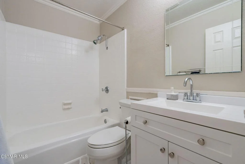 Photo of Unit 6 at 2265 Workman Avenue