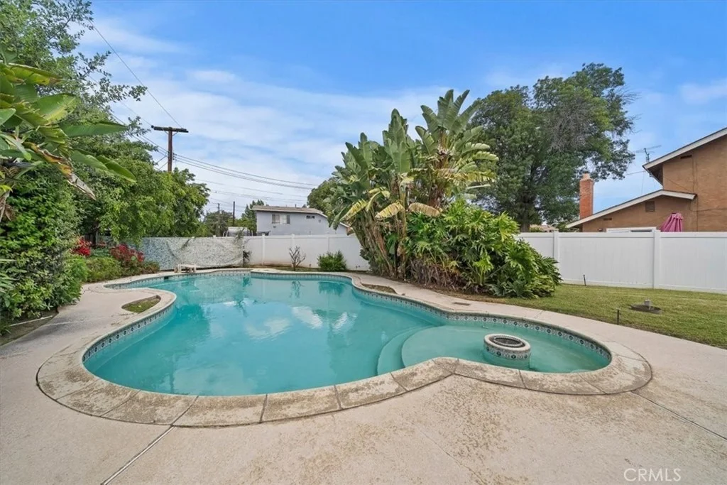 Photo of 6157 Juanro Way