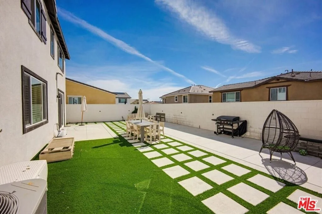 Photo of 16763 Mistletoe Lane