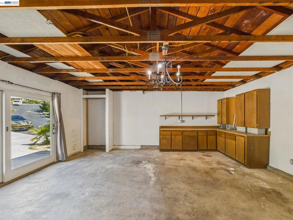 Photo of 327 Steven Cir