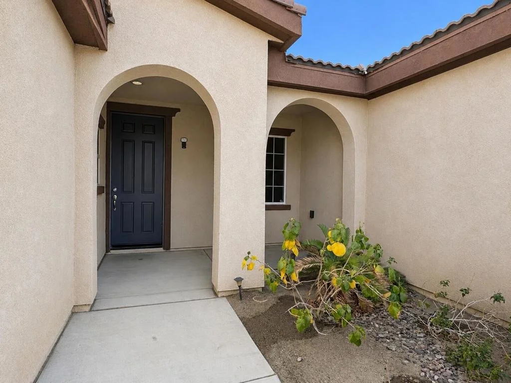 Photo of 73895 Mondrian Place