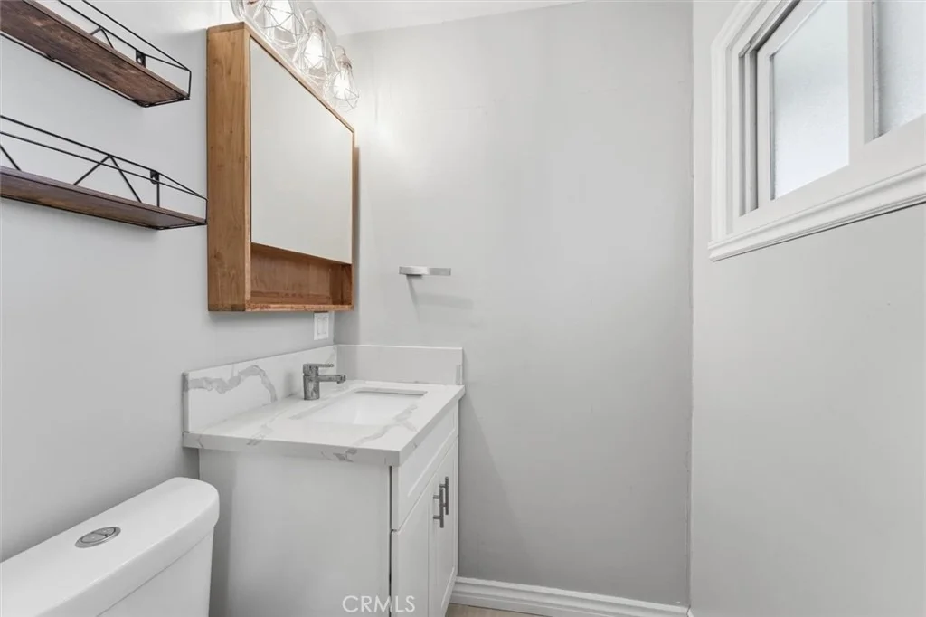 Photo of 3945 W 176th Street