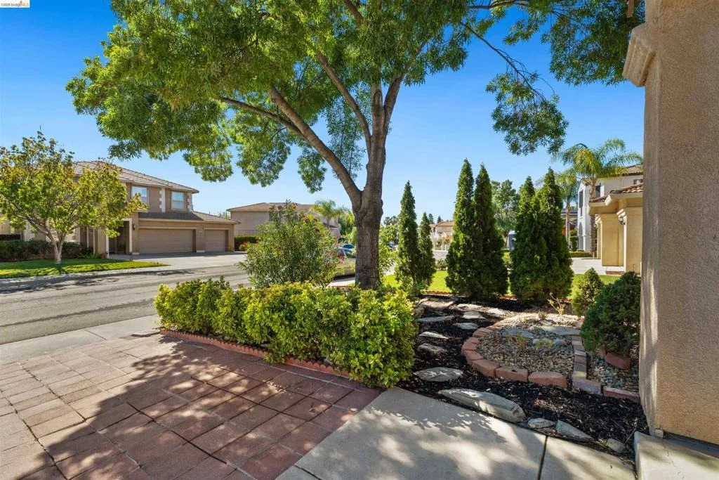 Photo of 1842 Sanger Peak Way