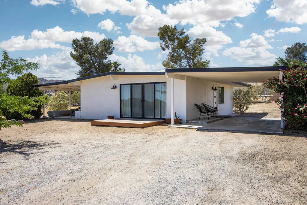 Photo of 6673 Hillview Road