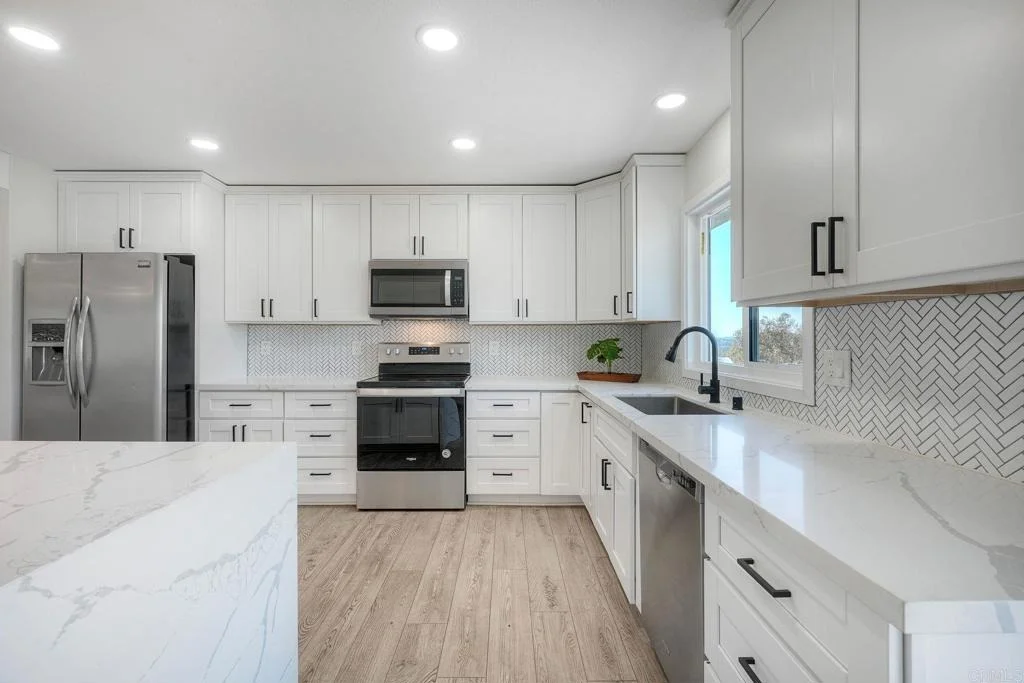 Photo of 2449 Primrose Ave