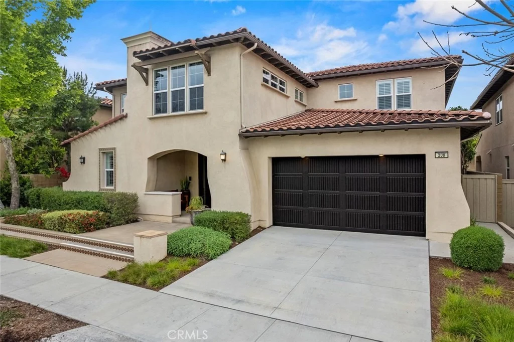 Photo of 208 Radial