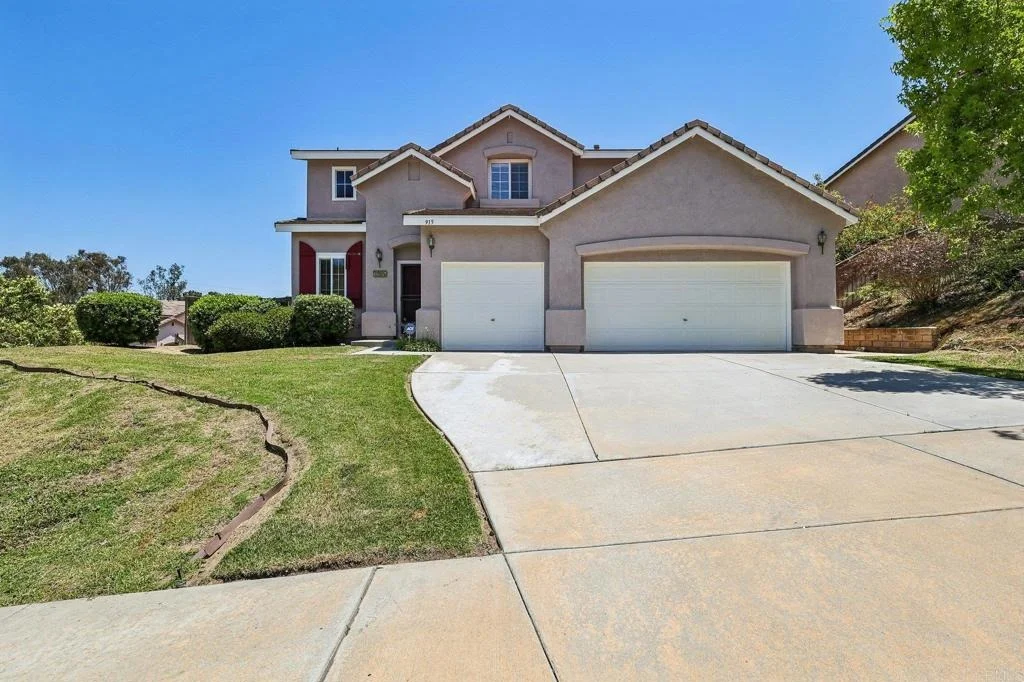 Photo of 915 Applewilde Drive