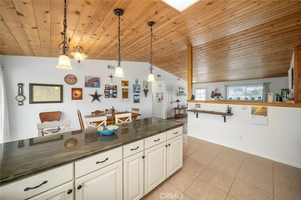 Photo of 7170 Iverson