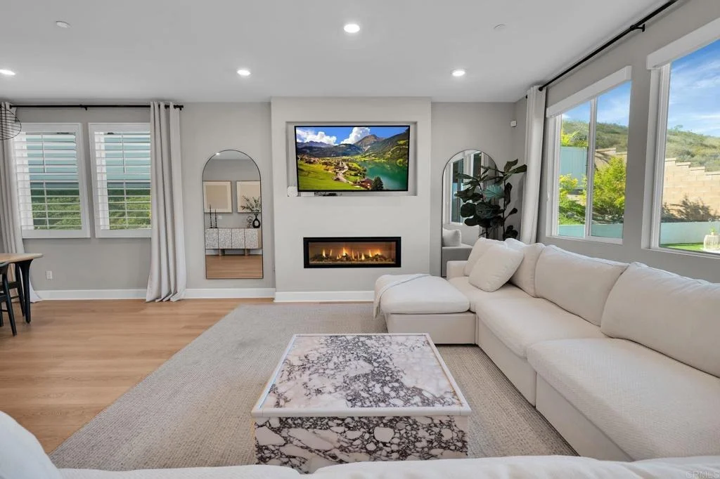 Photo of 916 Lindbergh Drive