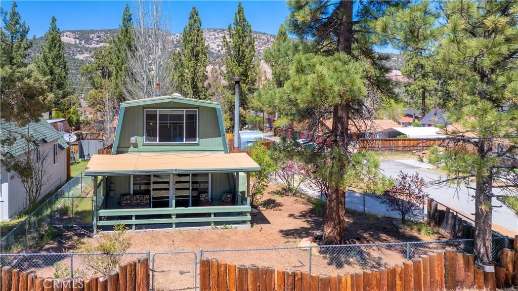 Photo of 445 Elysian Boulevard