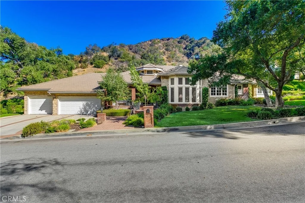 Photo of 65 Hidden Valley Road