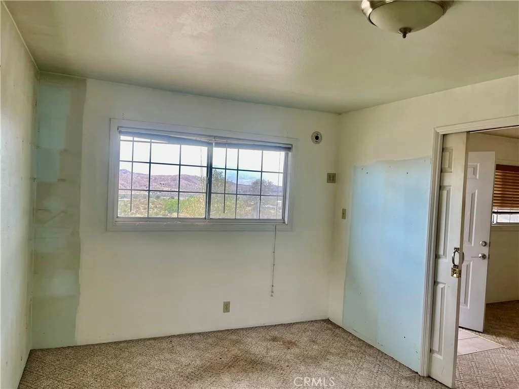 Photo of 52390 Altadena