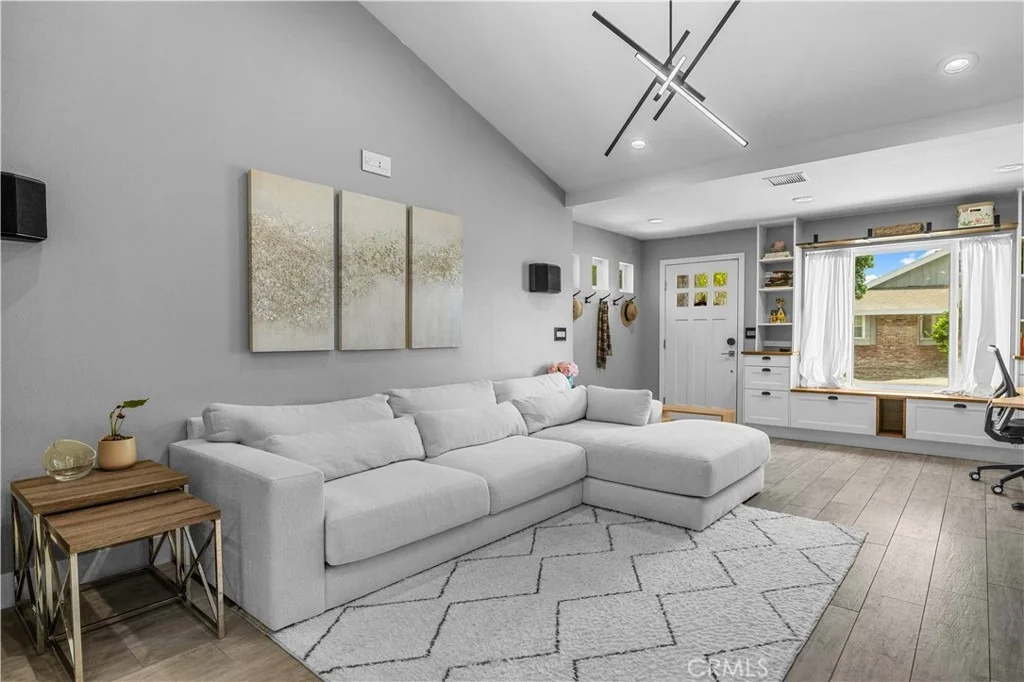 Photo of 3843 Marber