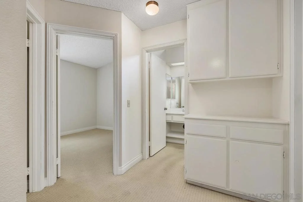 Photo of 5220 Mandarin Dr.