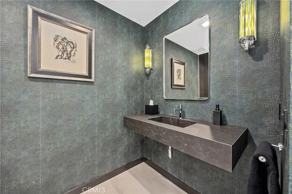 Photo of 47090 Amir Drive
