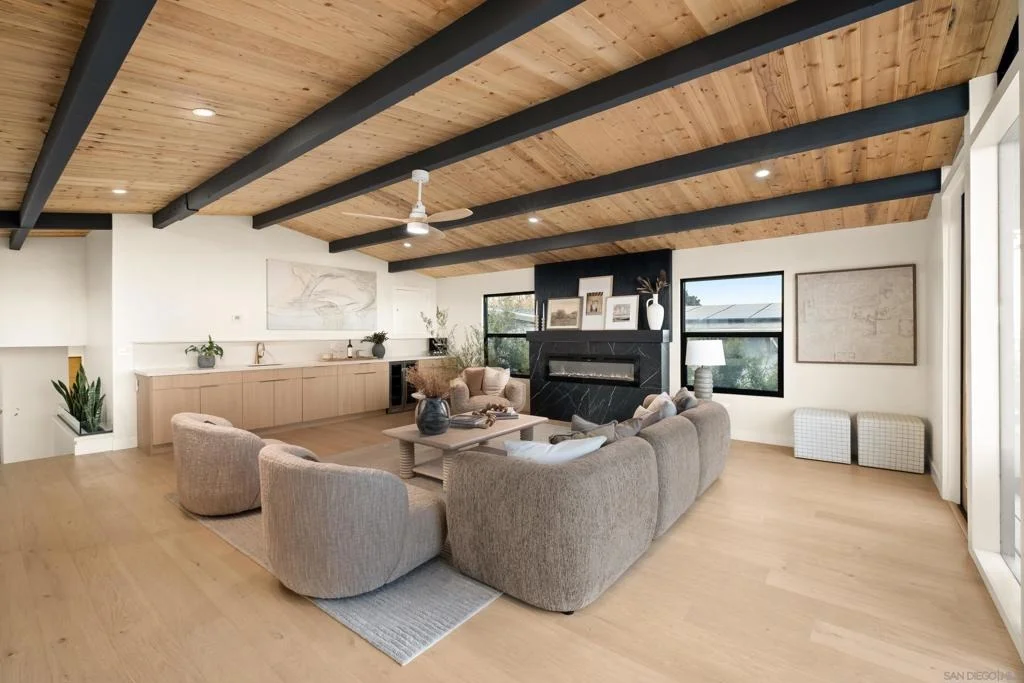 Photo of 3992 La Cresta