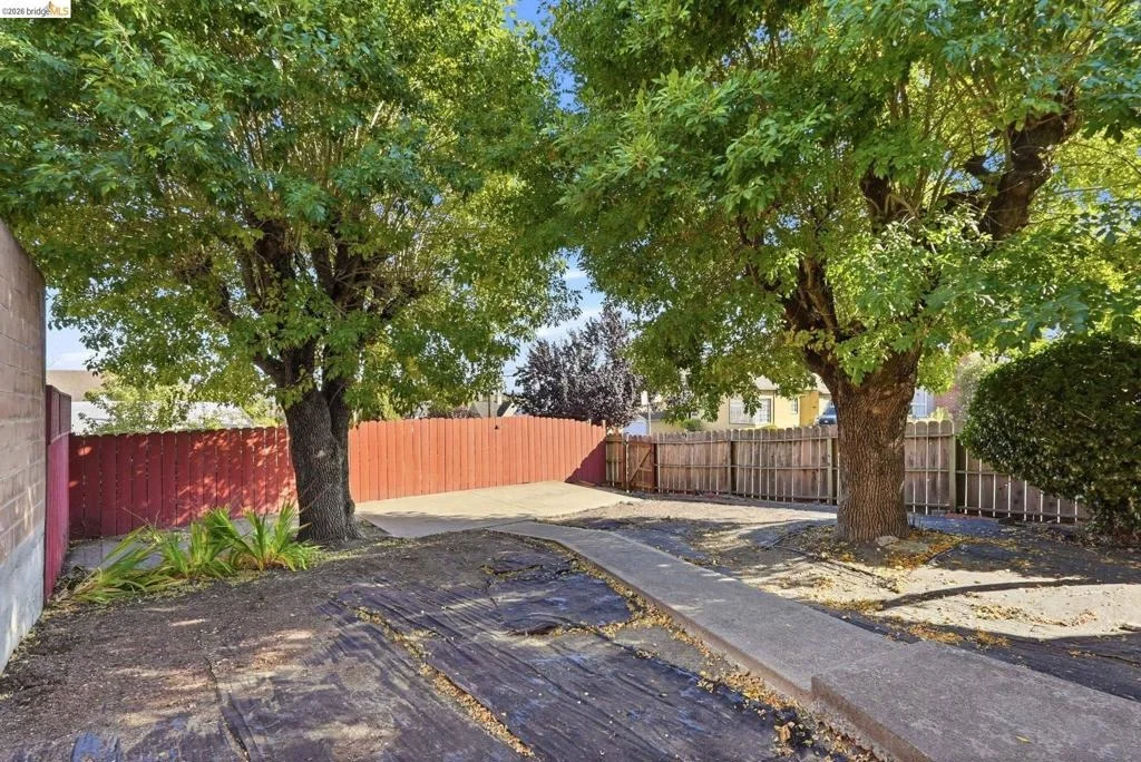 Photo of 3000 Morcom Ave