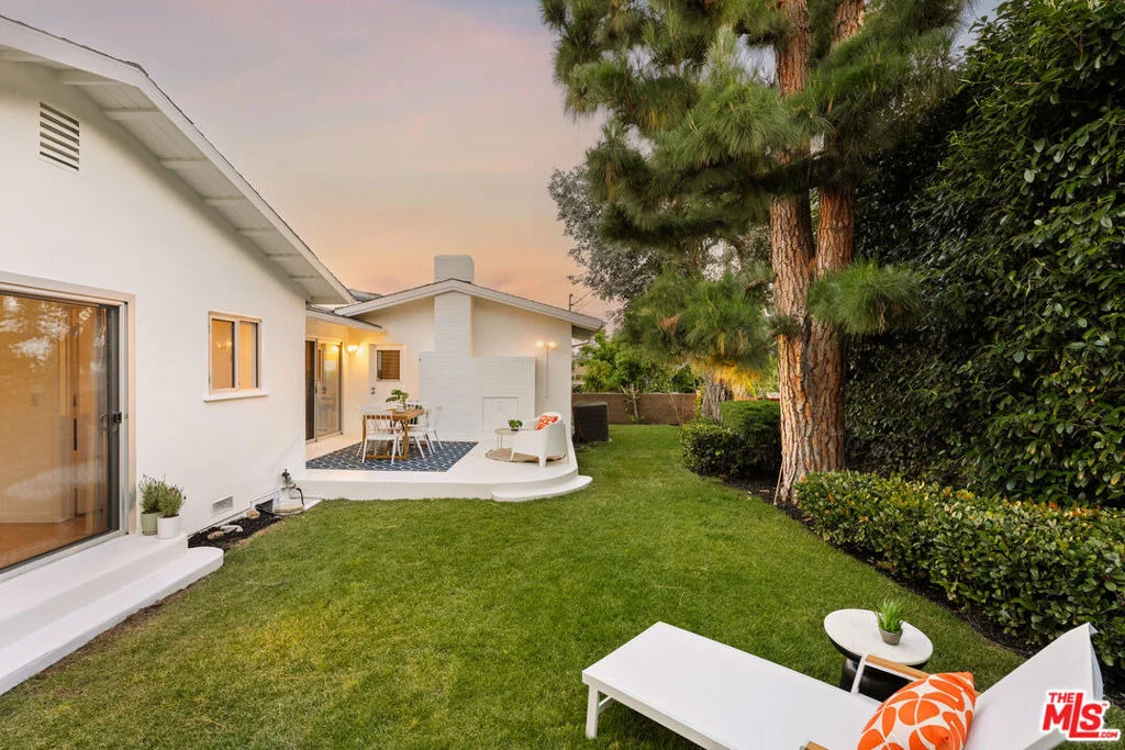 Photo of 10749 Molony Road