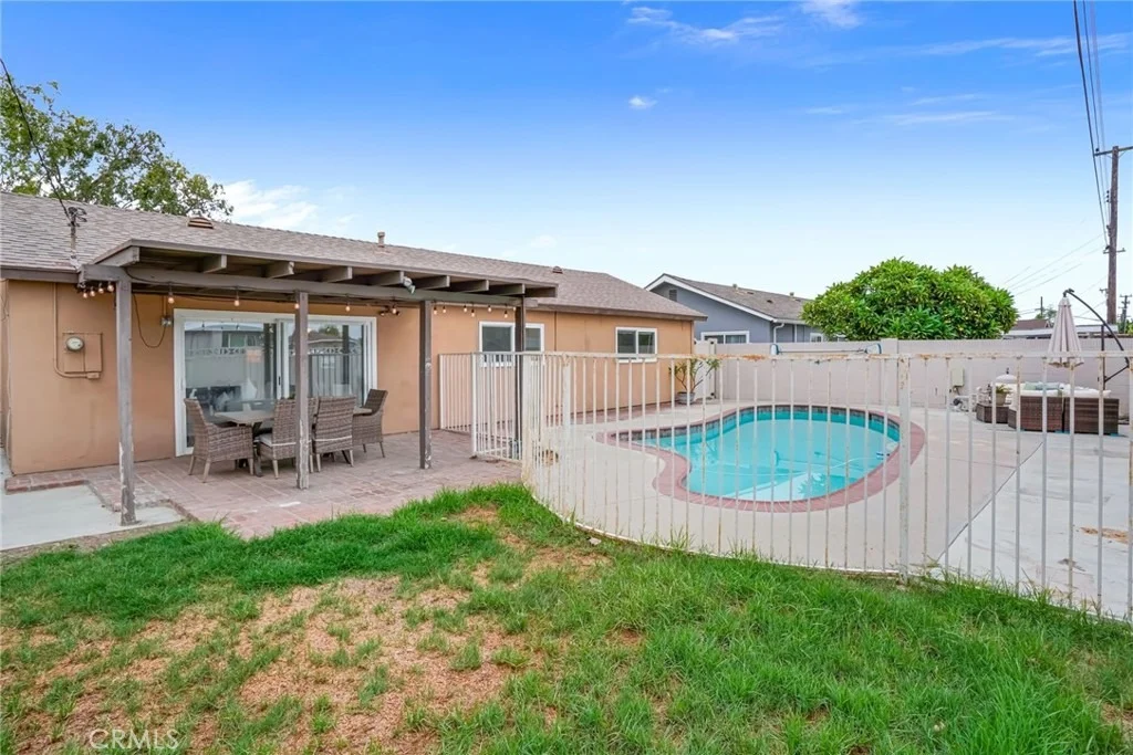 Photo of 7321 Colombia Drive