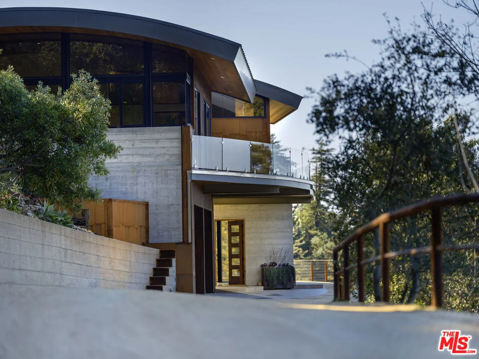 Photo of 47730 Coast Ridge Road