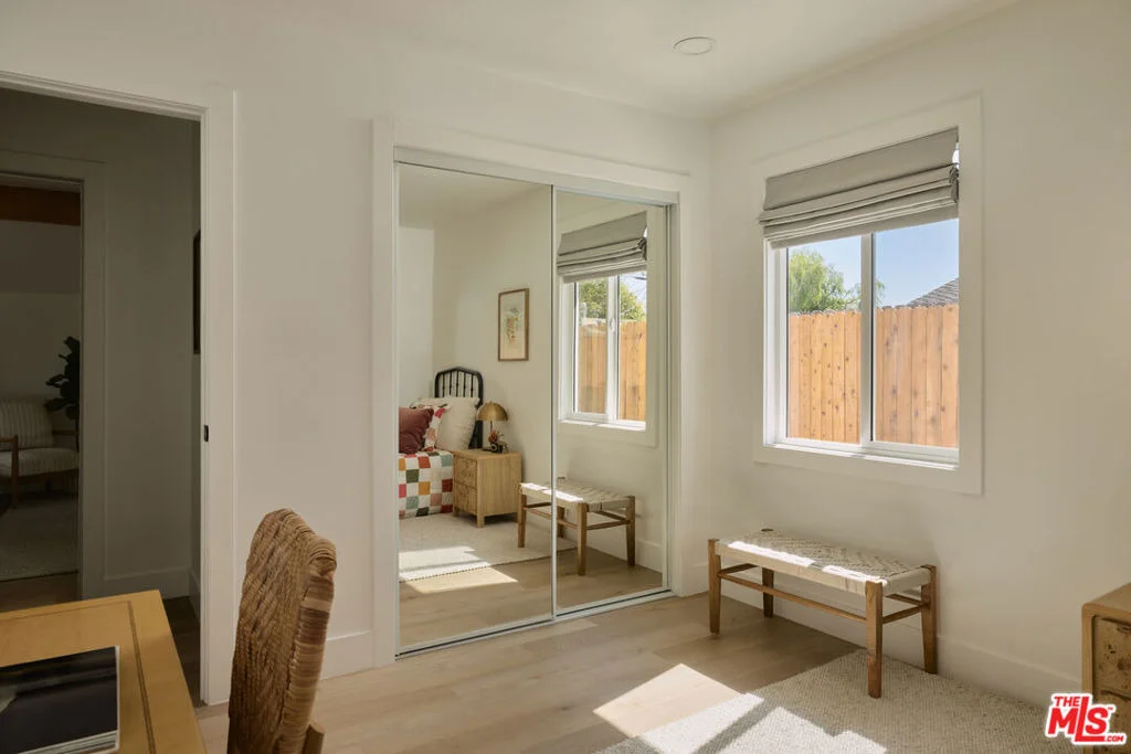 Photo of 1185 Medford Road