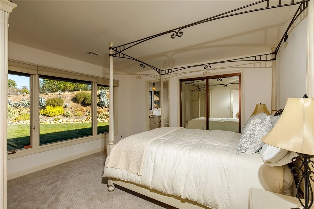 Photo of 4972 San Elijo