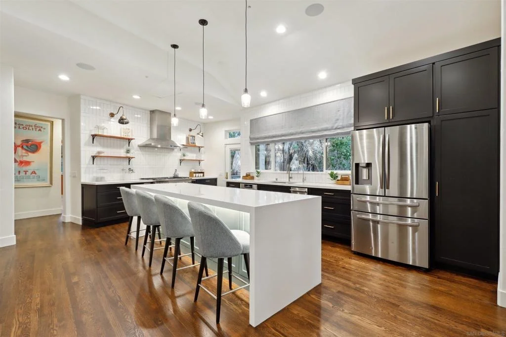 Photo of 4525 27 Conrad Drive