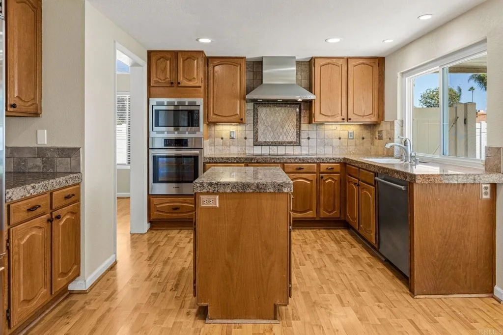 Photo of 25471 Lacebark Drive