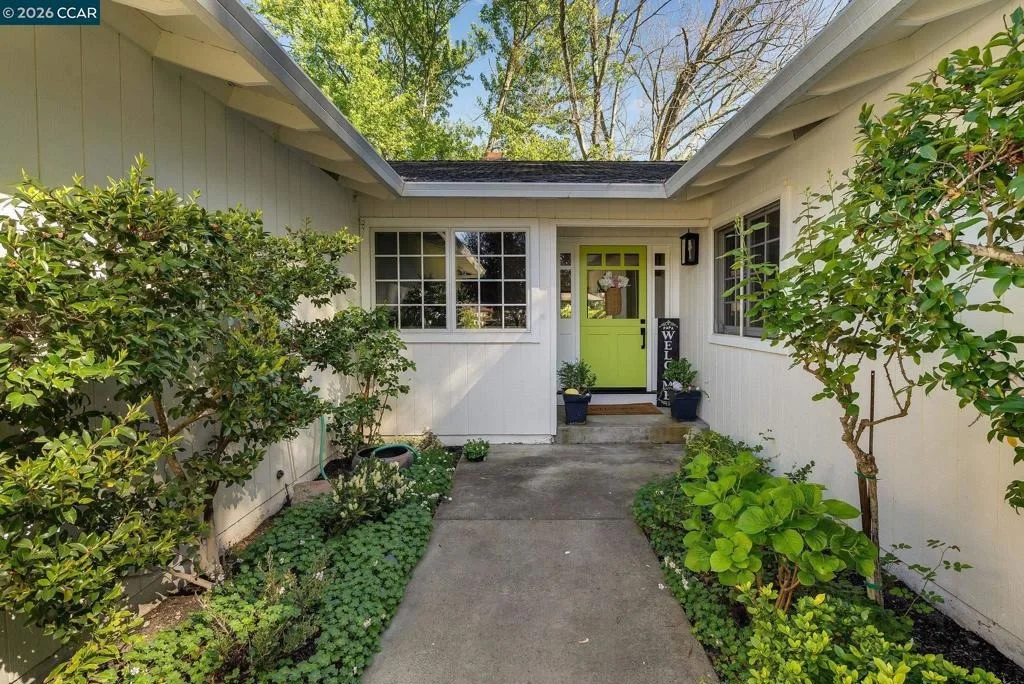 Photo of 11 San Andreas Drive