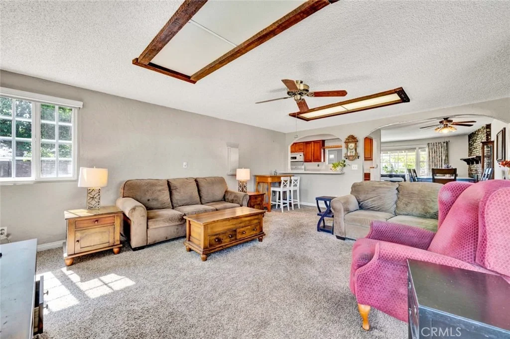Photo of 3222 W Sunview