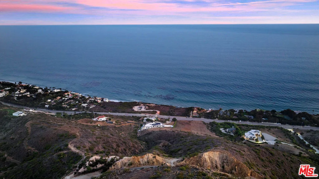 Photo of 4140 Encinal Canyon Road