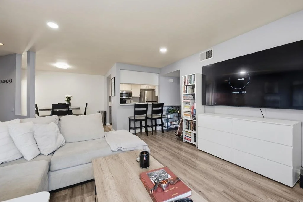 Photo of Unit 102 at 2035 Lakeridge Circle