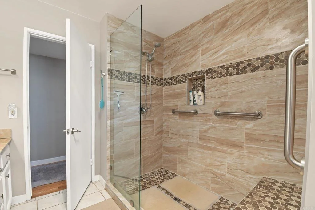 Photo of 318 Rose View Place