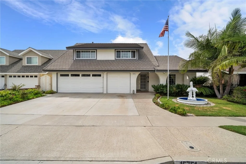 Photo of 15751 Cromwell Circle