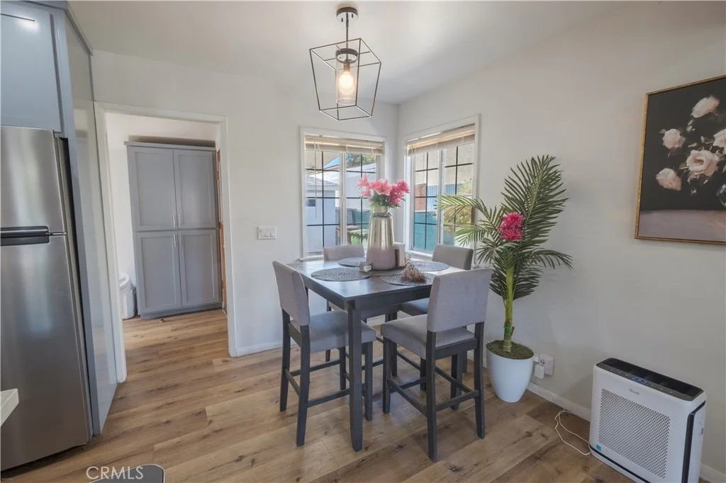 Photo of 609 N Crane Avenue Avenue