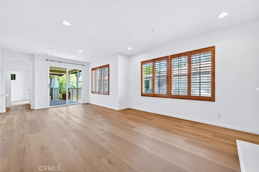 Photo of 447 Ridgeway