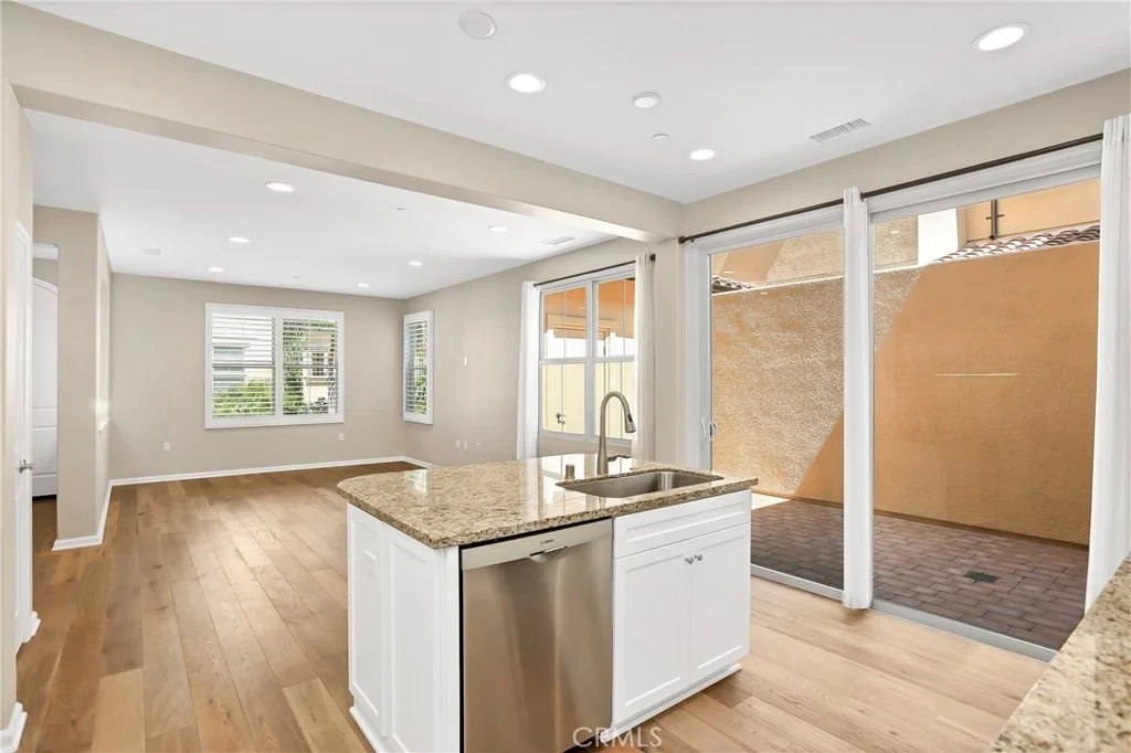 Photo of 76 Granite