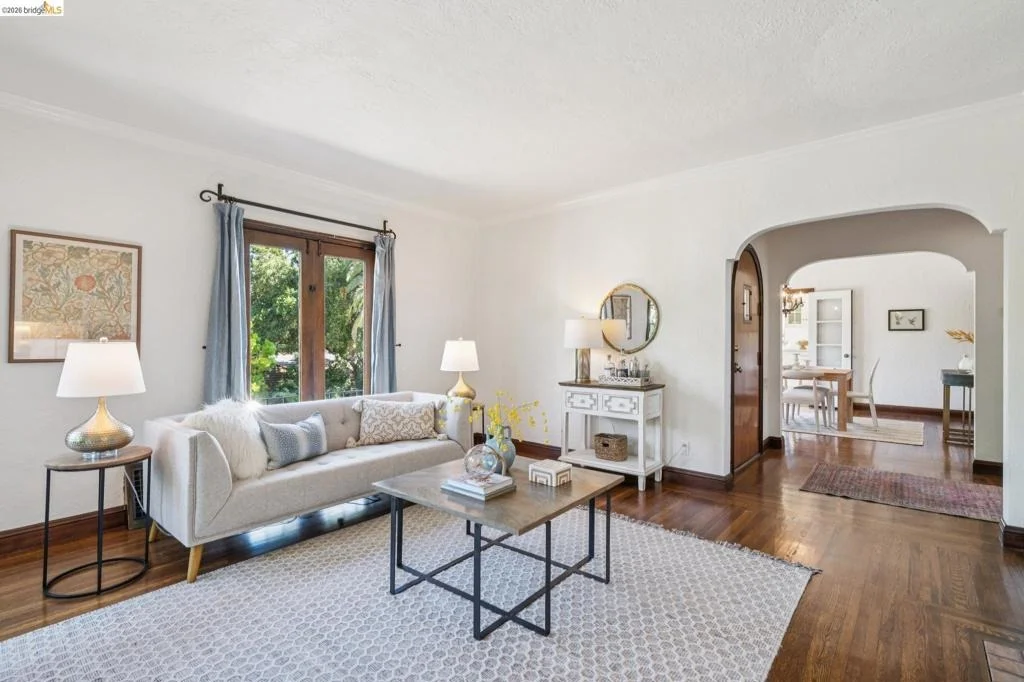 Photo of 6080 Ocean View Drive