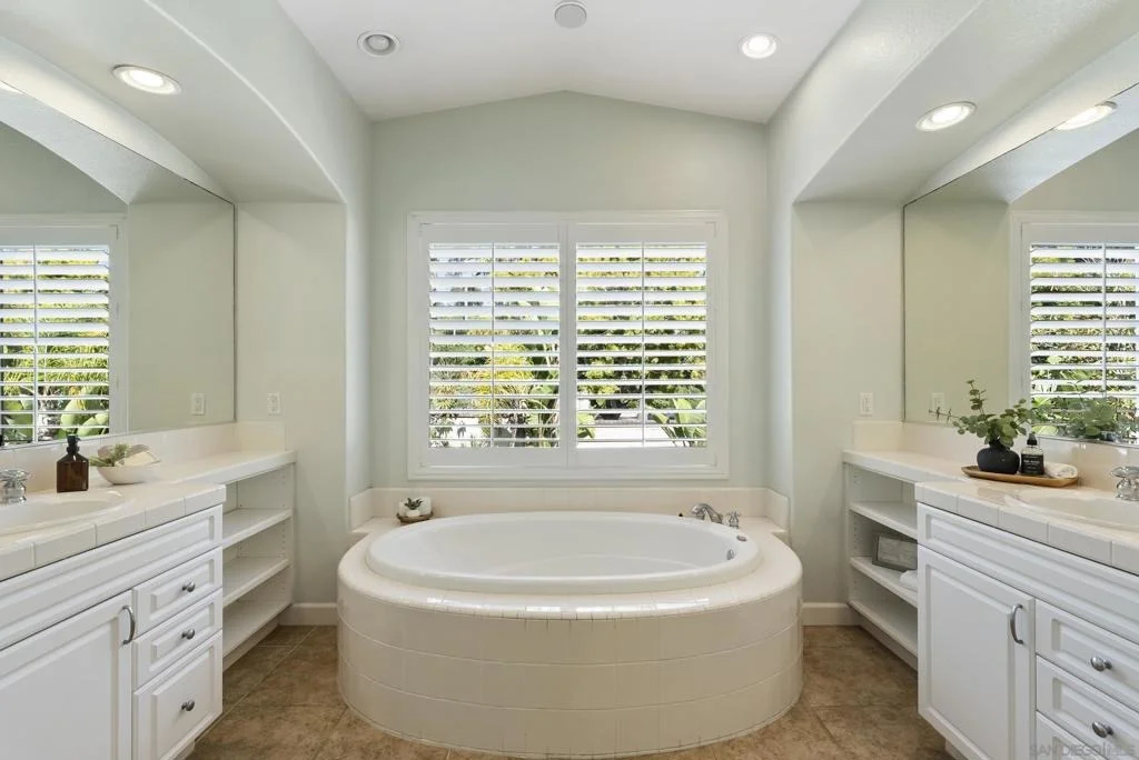 Photo of 7312 Binnacle Dr
