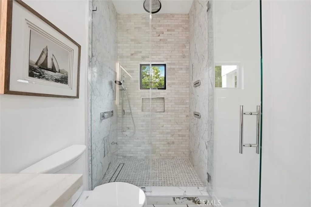 Photo of 2126 Havemeyer Lane