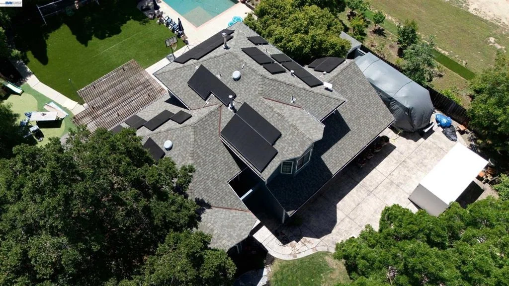 Photo of 2377 College Ave