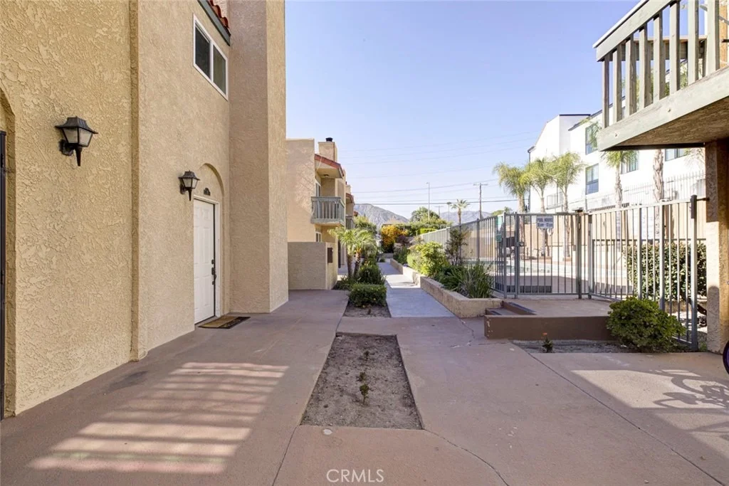 Photo of Unit 22 at 10260 Plainview Avenue