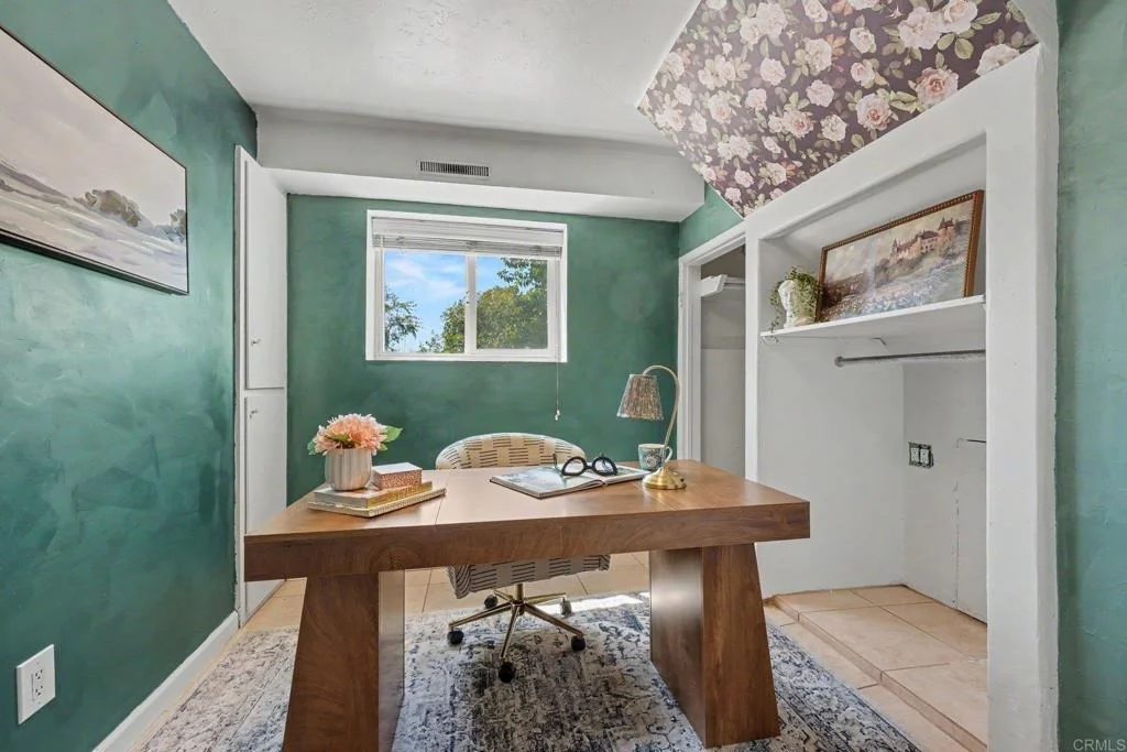 Photo of 6915 Oregon Avenue
