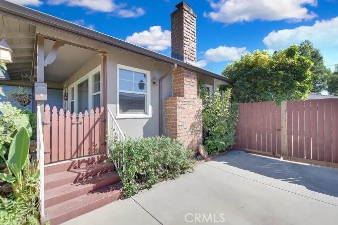 Photo of 422 W Ada Avenue